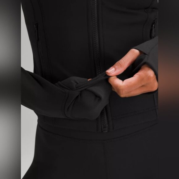 LULULEMON Define Cropped Jacket Nulu - Picture 5 of 6